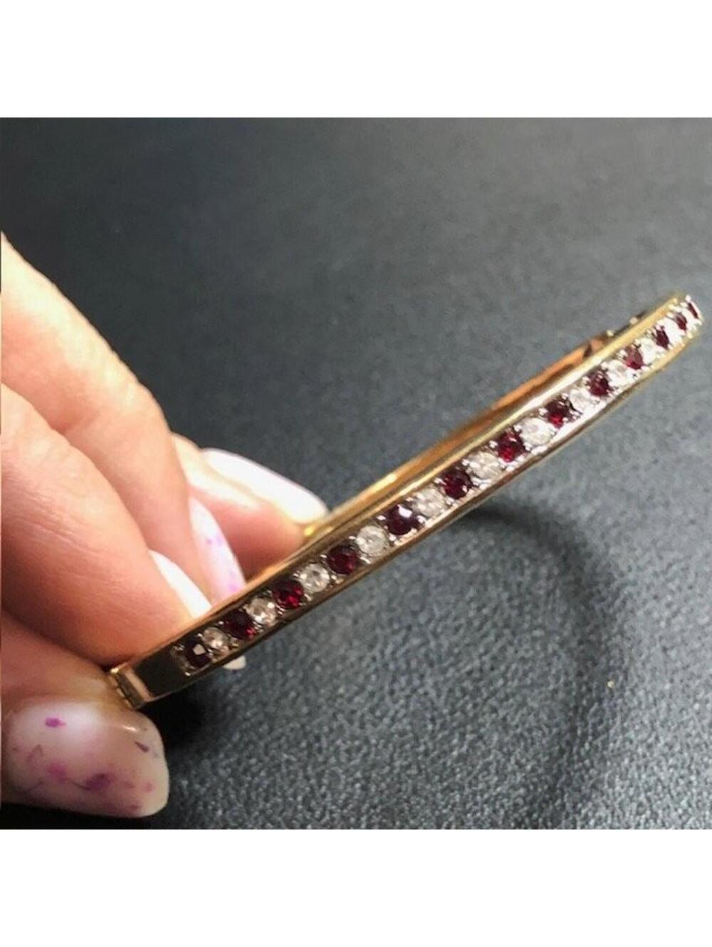 B4152 Swarovski SAL Hinged Bangle Bracelet Red crystal Gold Tone 7"